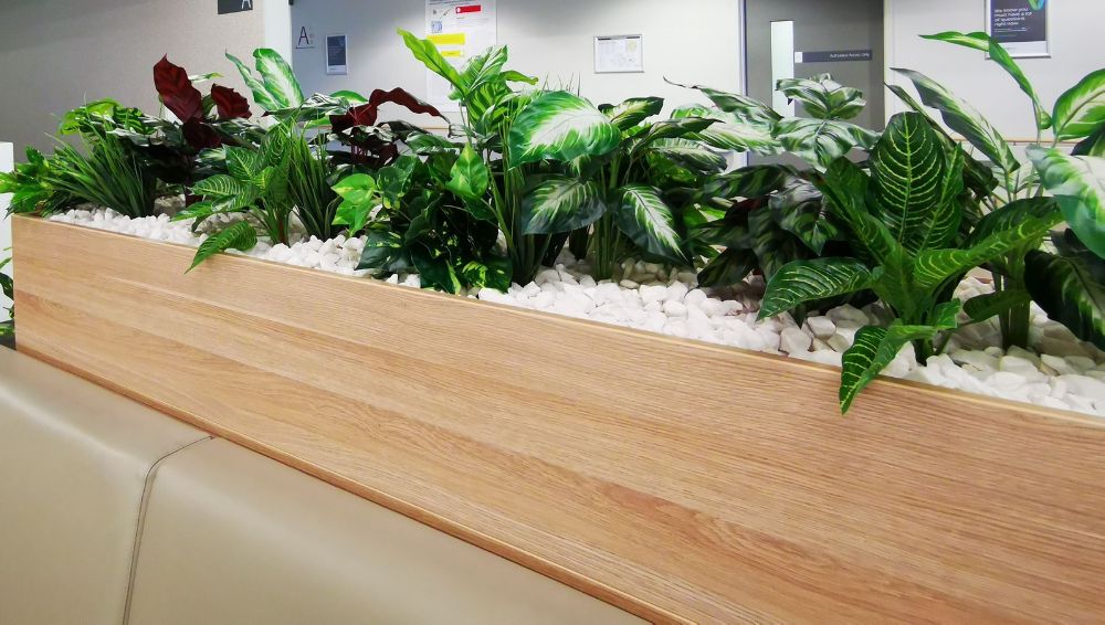 evergreen walls Healthcare planter box